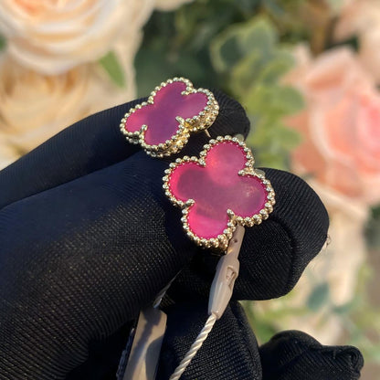 [OAK JURI]NEW CLOVER 1 MOTIF PINK ENAMEL STUD EARRINGS