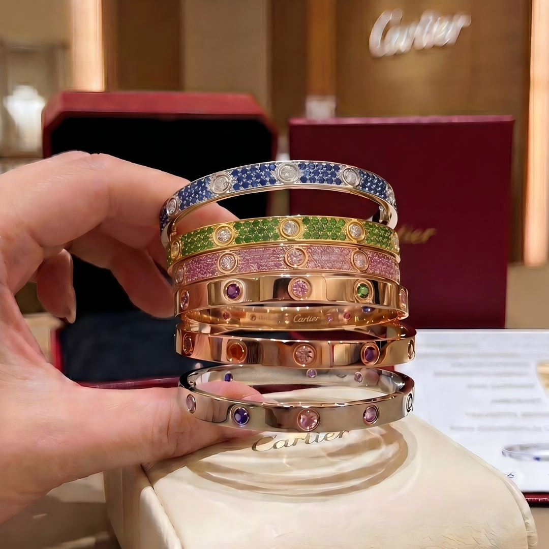 [OAK JURI]2026 PAVE GEMSTONE LOVE BRACELET 6.1MM 10 DIAMONDS