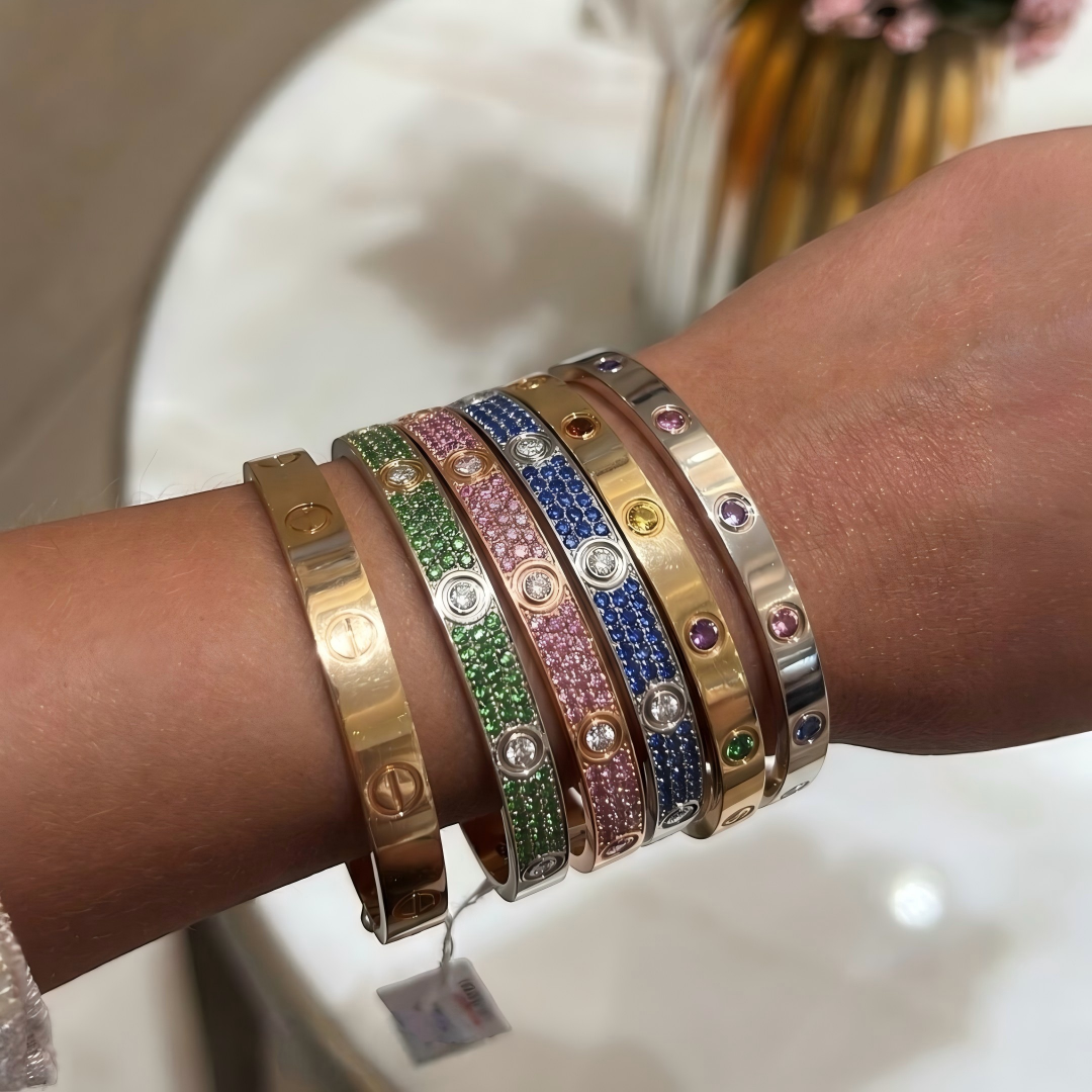 [OAK JURI]2026 PAVE GEMSTONE LOVE BRACELET 6.1MM 10 DIAMONDS