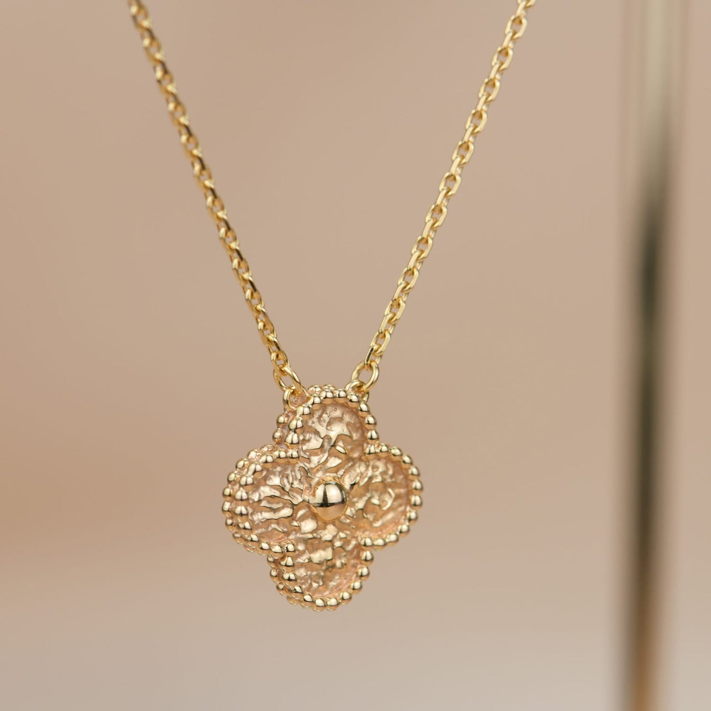 [OAK JURI]CLOVER 15MM  BRONZING NECKLACE
