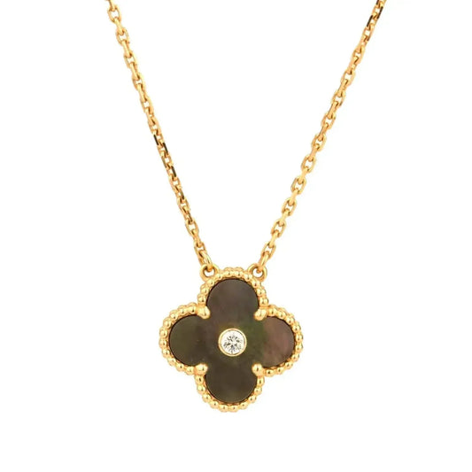 [OAK JURI]CLOVER 15MM DIAMOND AND MOTHER-OF-GREY NECKLACE