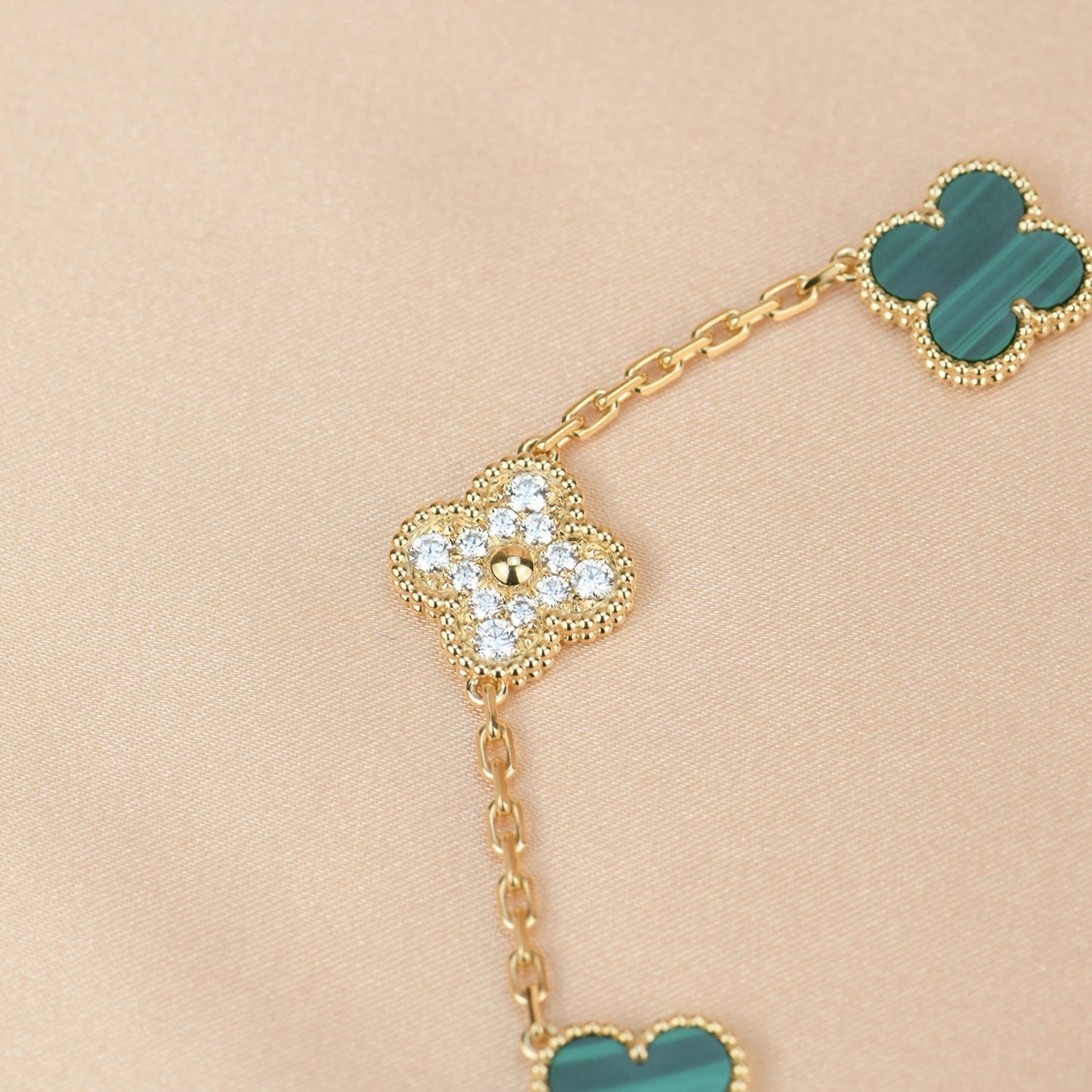 [OAK JURI]CLOVER  5 MOTIF MALACHITE DIAMOND BRACELET