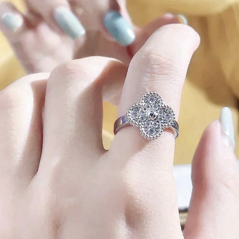 [OAK JURI]CLOVER DIAMOND RING