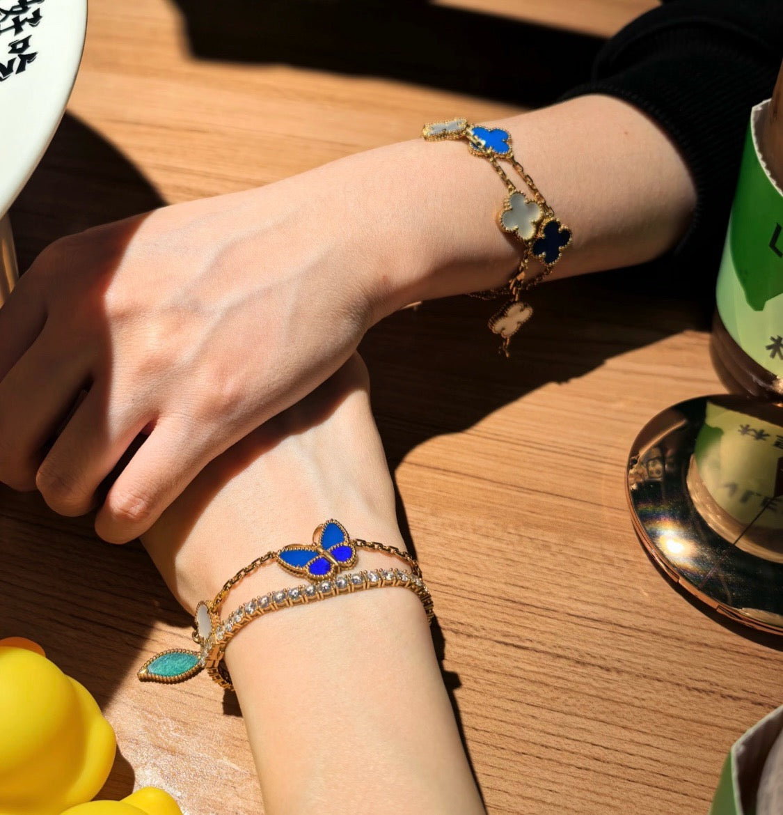 [OAK JURI]LUCKY SPRING BUTTERFLY 5 MOTIF BRACELET