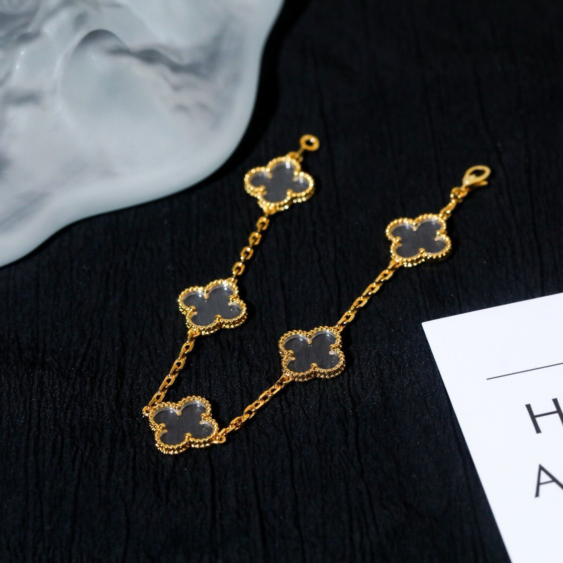[OAK JURI]CLOVER 5 MOTIF ROCK CRYSTAL BRACELET