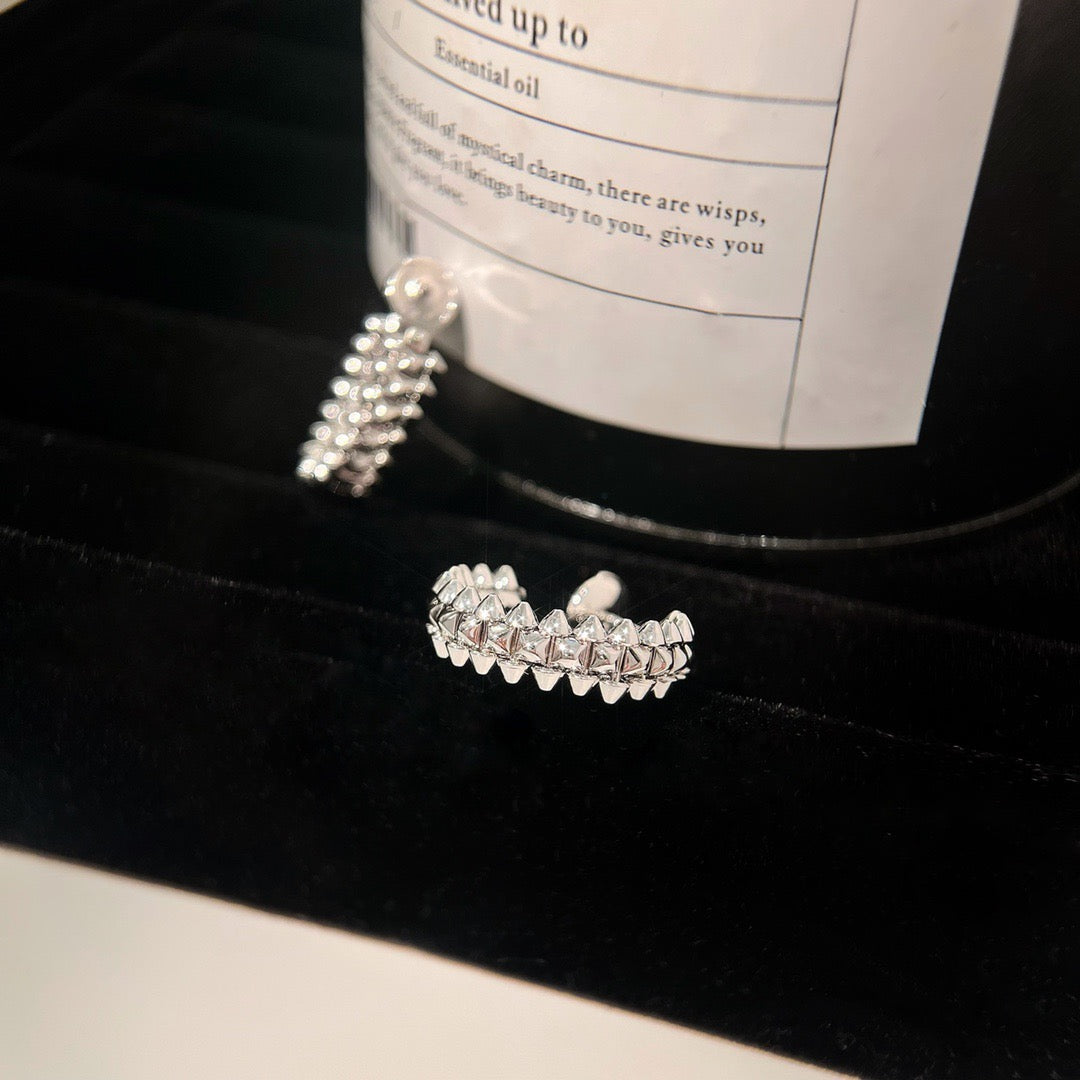 [OAK JURI]CLASH SMALL HOOP EARRINGS