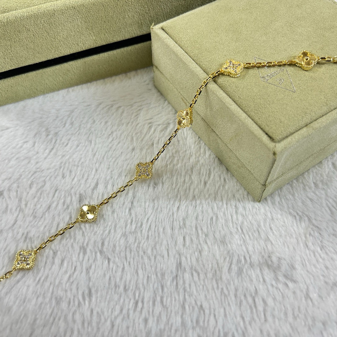 [OAK JURI]CLOVER 6 MOTIF DIAMOND LASER BRACELET