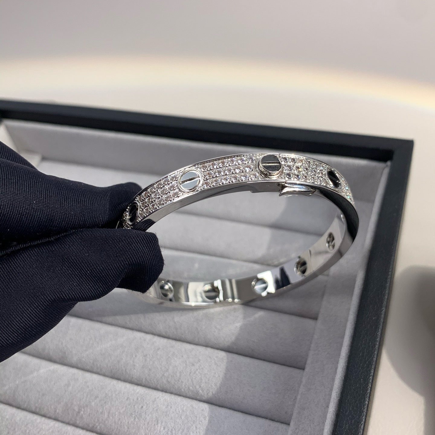 [OAK JURI]LOVE BRACELET 6.1MM DIAMOND-PAVED CERAMIC