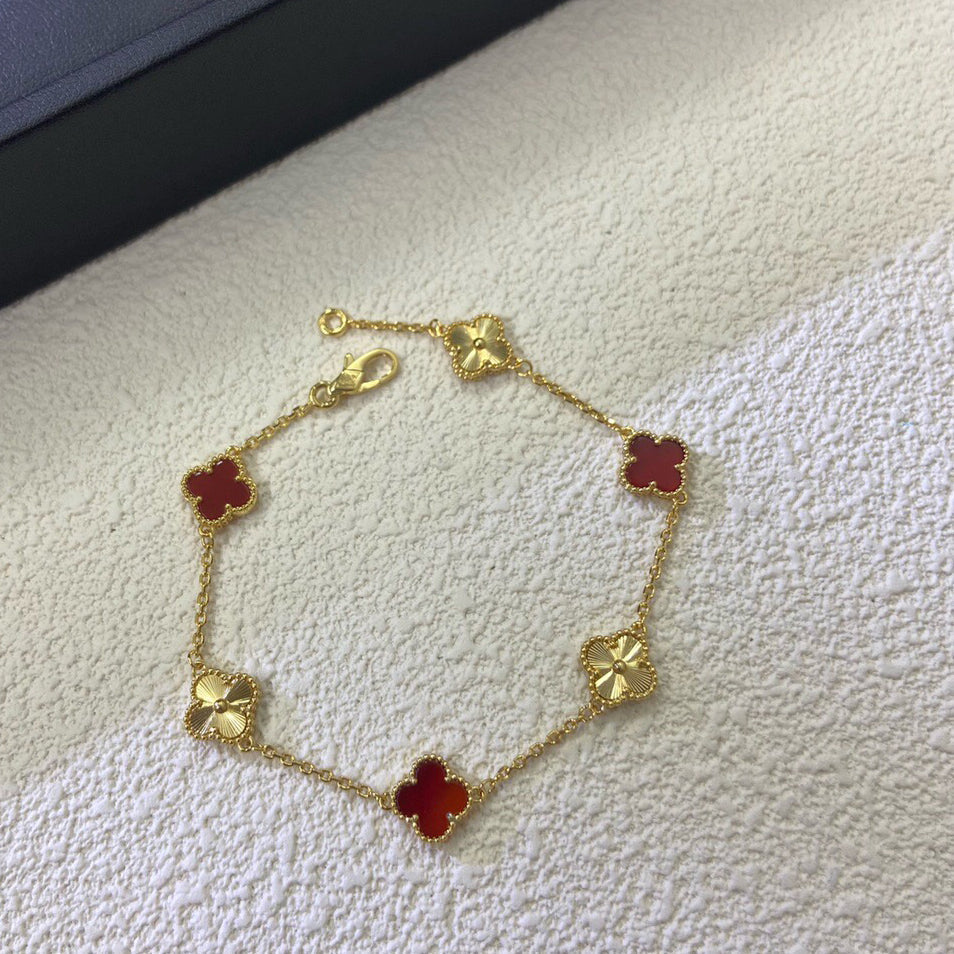 [OAK JURI]CLOVER 6 MOTIF RED AGATE LASER BRACELET
