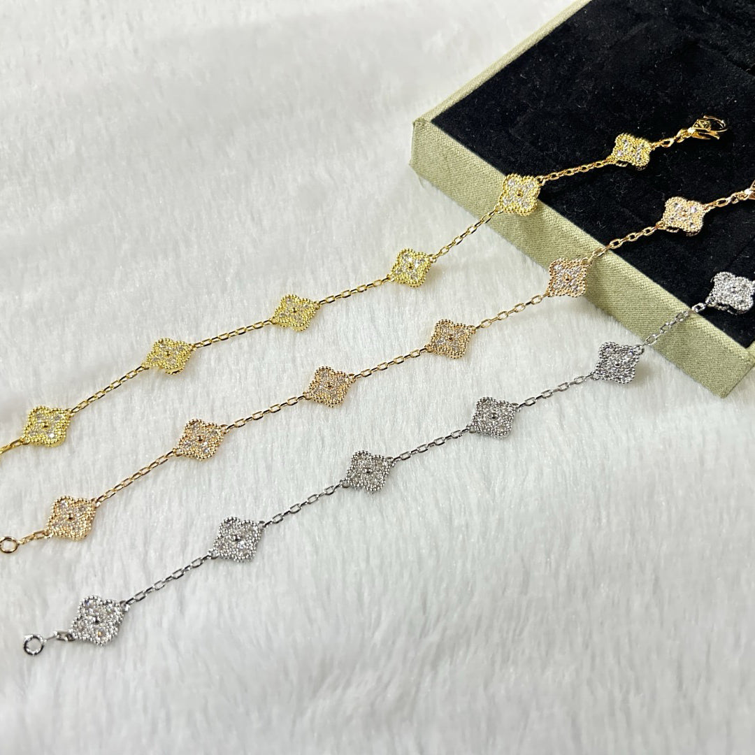 [OAK JURI]CLOVER 6 MOTIF DIAMOND BRACELET