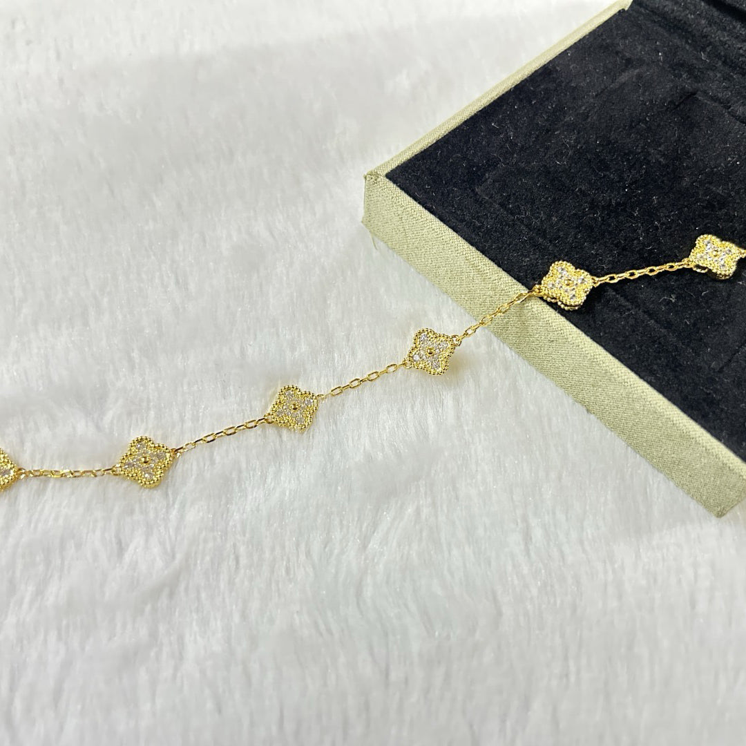 [OAK JURI]CLOVER 6 MOTIF DIAMOND BRACELET