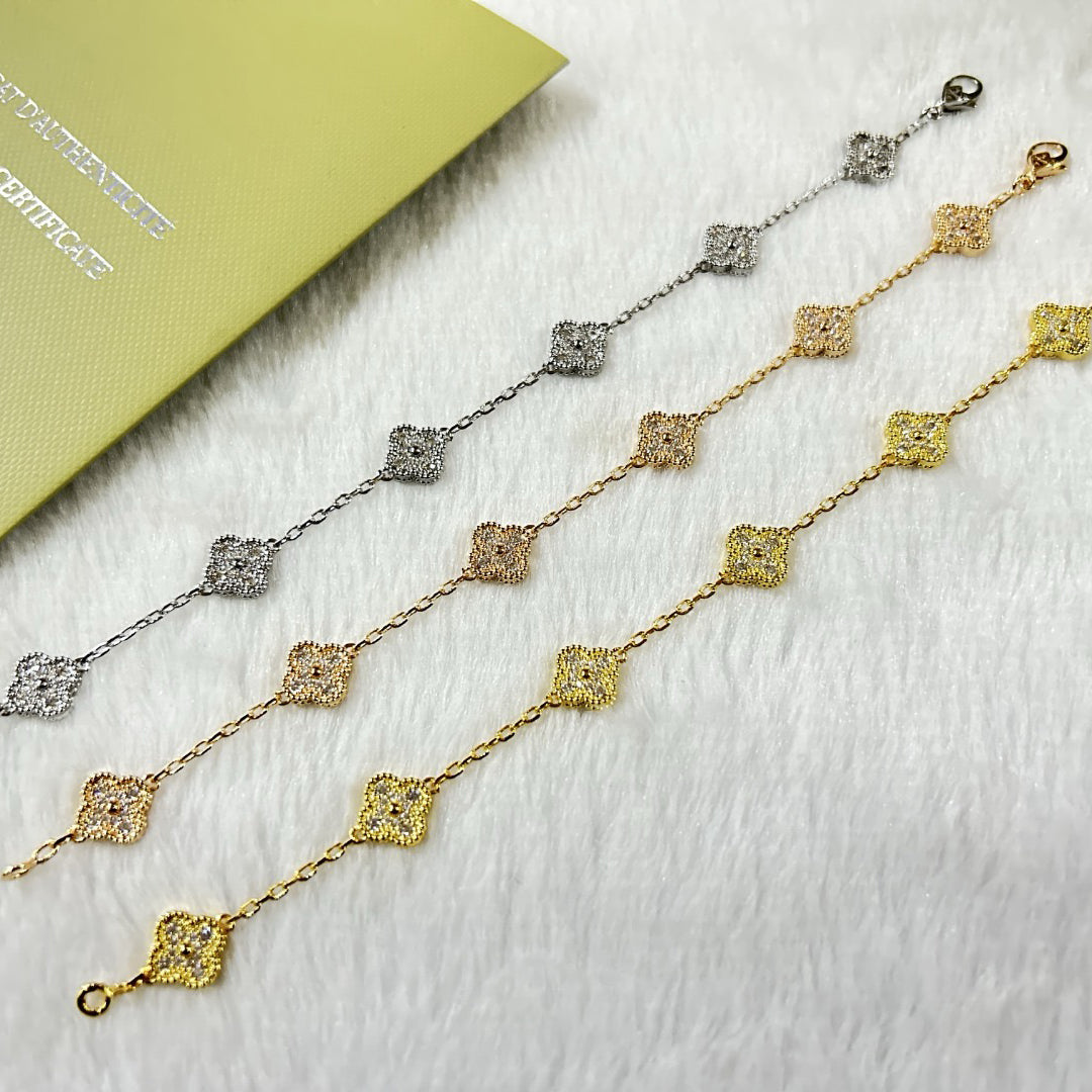 [OAK JURI]CLOVER 6 MOTIF DIAMOND BRACELET