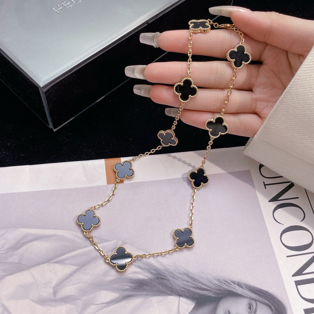 [OAK JURI]CLOVER 10 MOTIFS ONYX NECKLACE