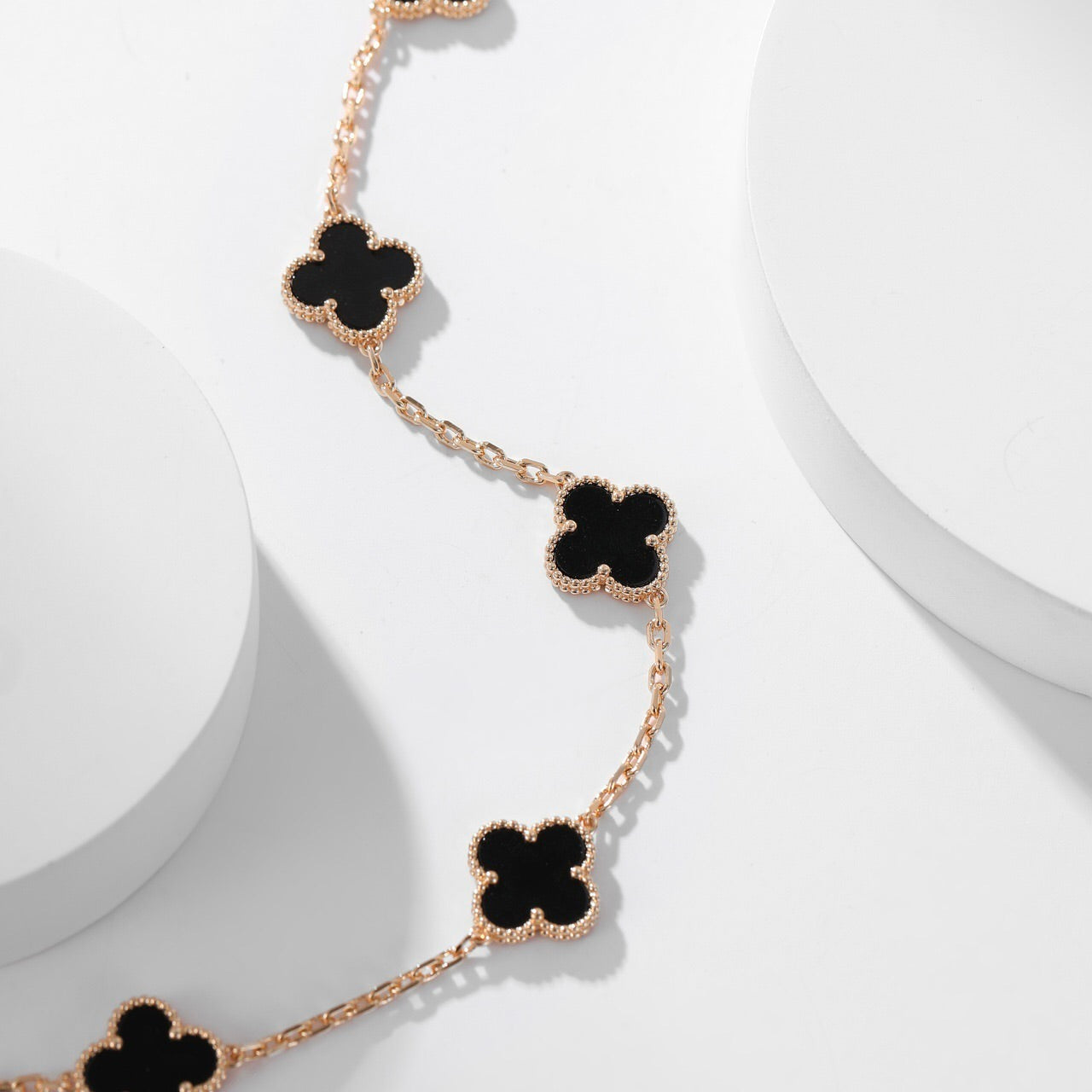 [OAK JURI]CLOVER 10 MOTIFS ONYX NECKLACE