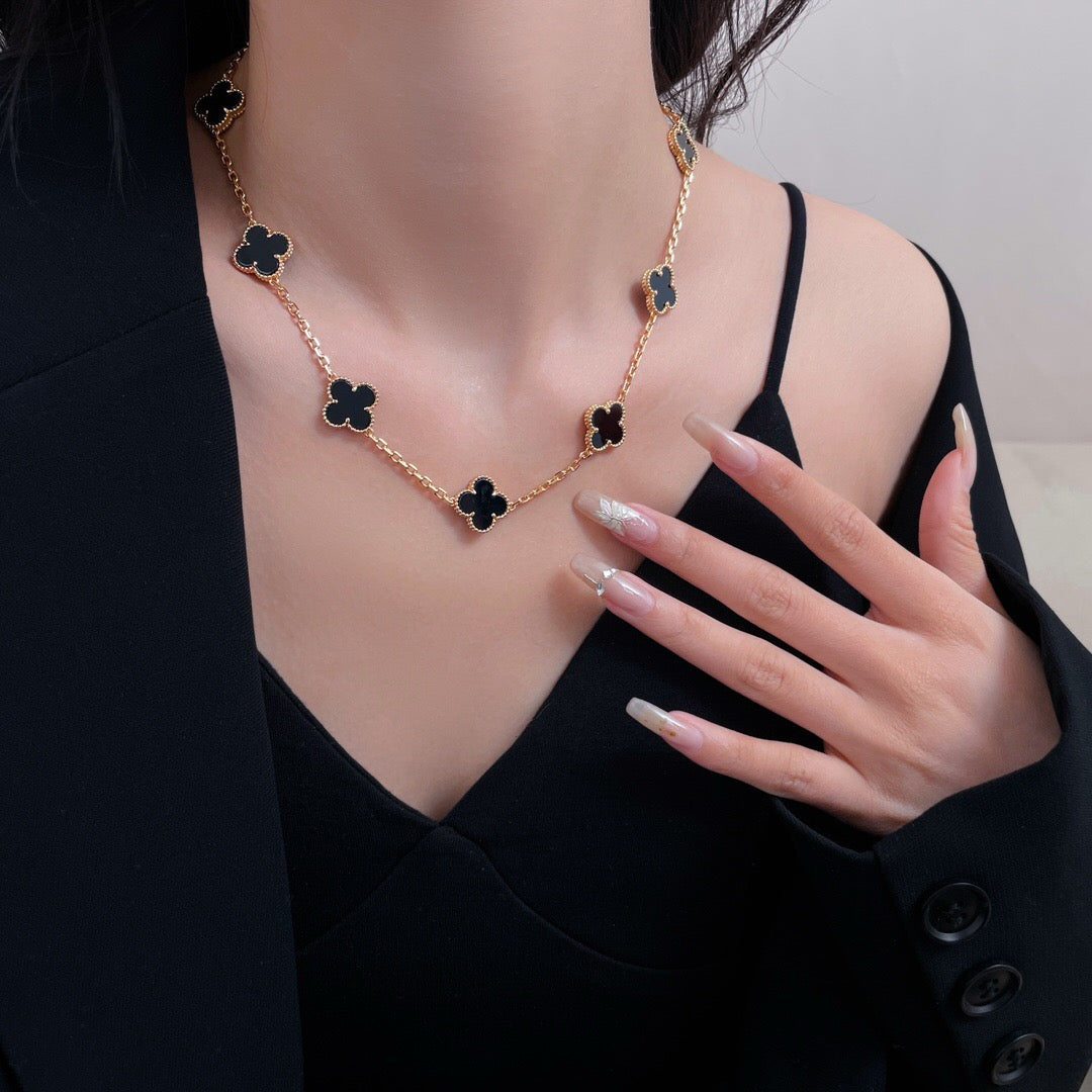 [OAK JURI]CLOVER 10 MOTIFS ONYX NECKLACE