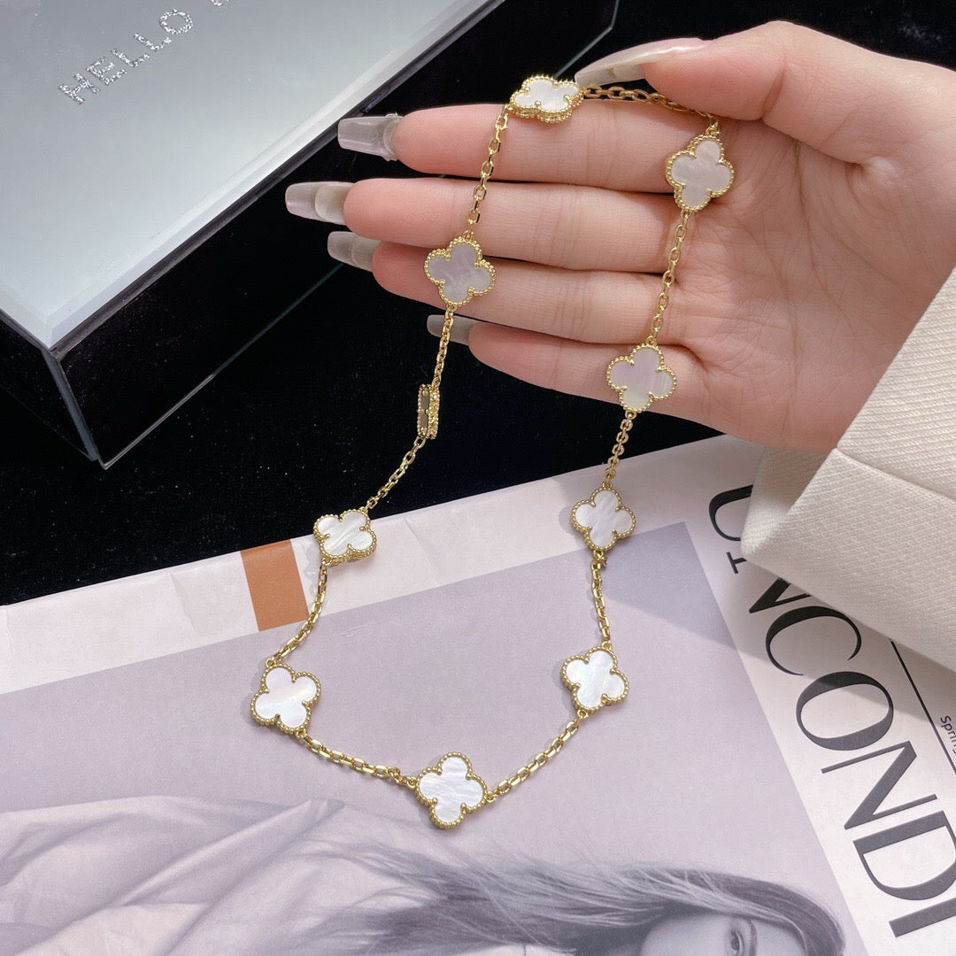 [OAK JURI]CLOVER 10 MOTIFS WHITE MOTHER OF PEARL NECKLACE