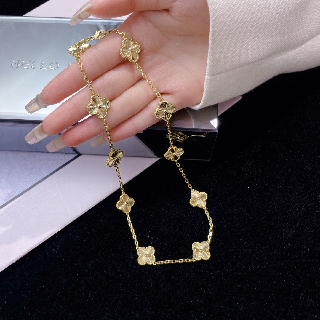 [OAK JURI]CLOVER 10 MOTIFS LASER NECKLACE