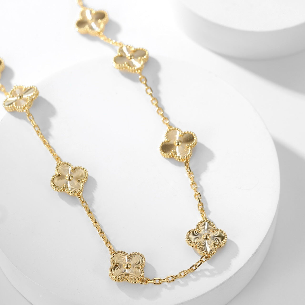 [OAK JURI]CLOVER 10 MOTIFS LASER NECKLACE