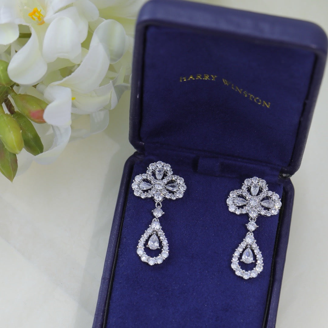 [OAK JURI]LOOP EARRINGS FULL MOTIF DIAMOND