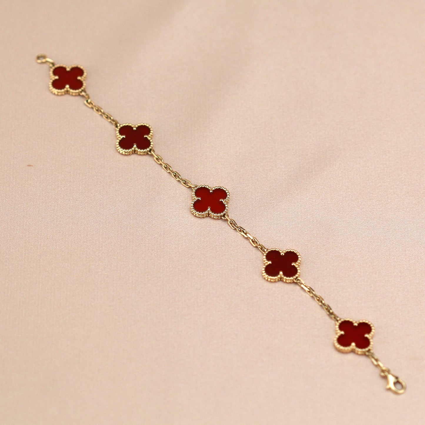 [OAK JURI]CLOVER 5 MOTIFS RED AGATE  BRACELET