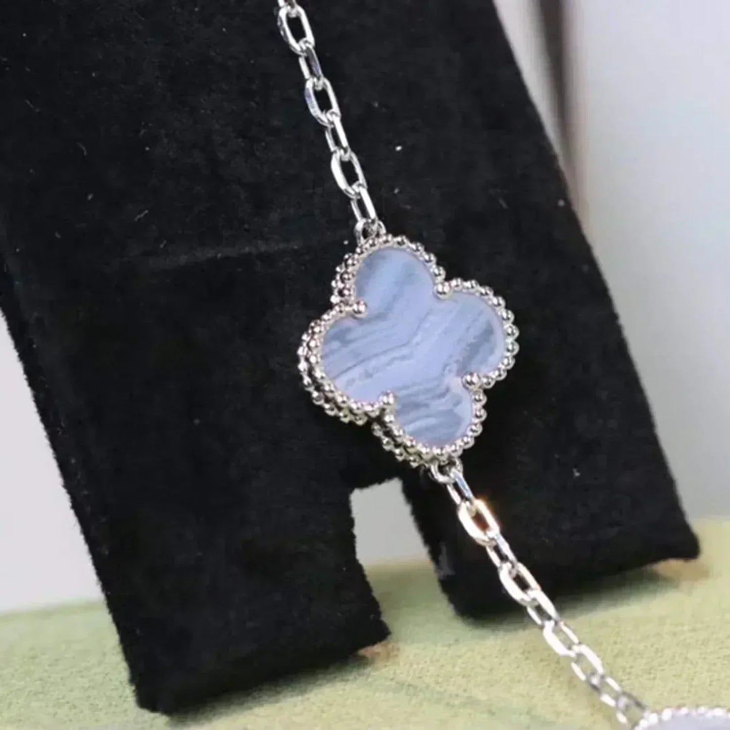 [OAK JURI]CLOVER  5 MOTIF PURPLE CHALCEDONY BRACELET SILVER