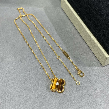[OAK JURI]CLOVER 15MM DIAMOND AND YELLOW TIGER'S EYE AGATE necklace