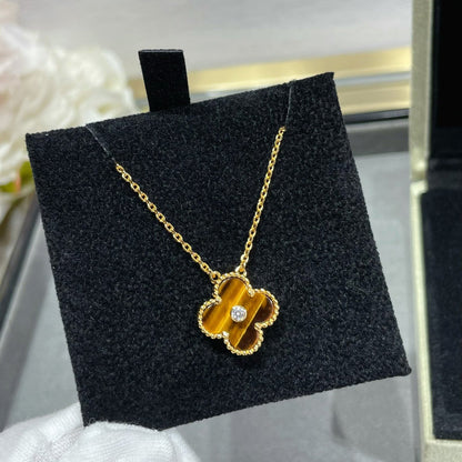 [OAK JURI]CLOVER 15MM DIAMOND AND YELLOW TIGER'S EYE AGATE necklace