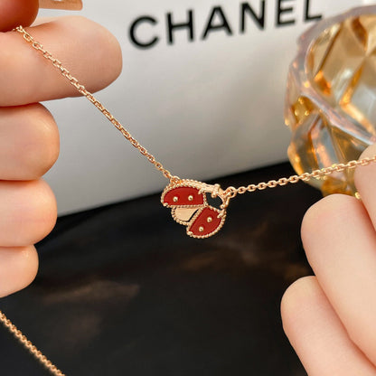 [OAK JURI]LUCKY  CARNELIANS LADYBUG NECKLACE