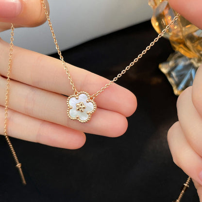 [OAK JURI]LUCKY  WHITE MOP  PLUM BLOSSOM NECKLACE
