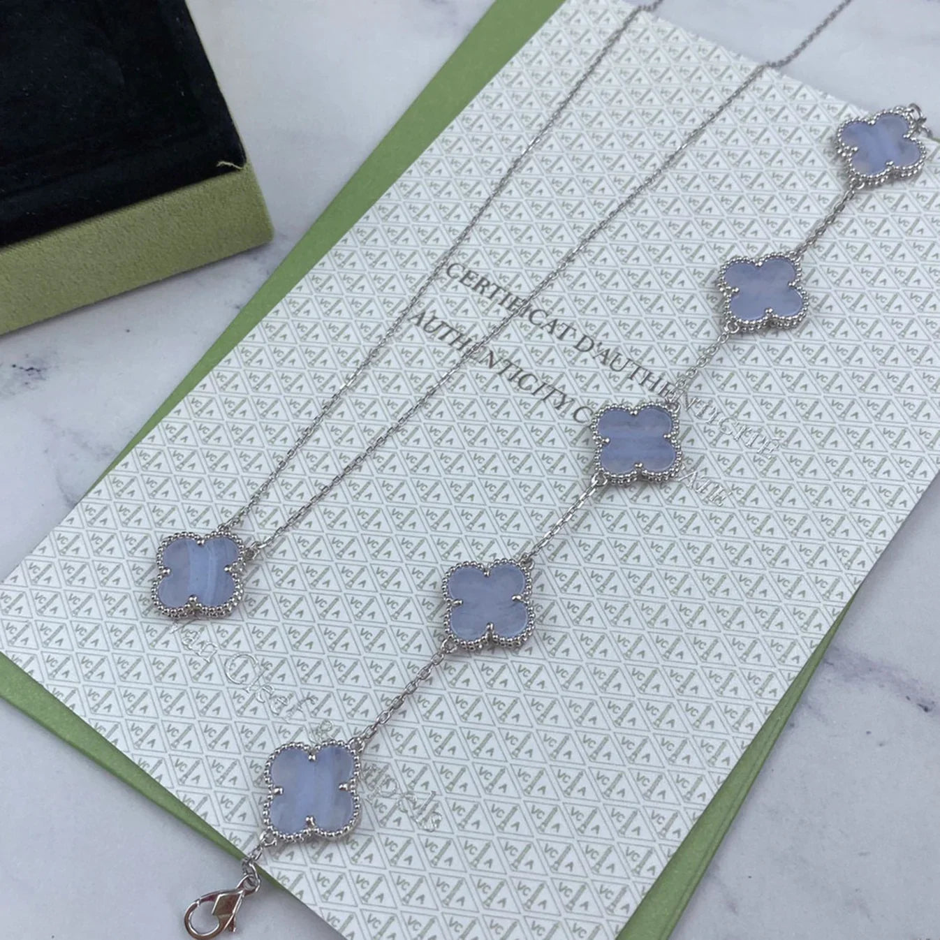 [OAK JURI] CLOVER 5 MOTIF PURPLE CHALCEDONY BRACELET COLLECTION