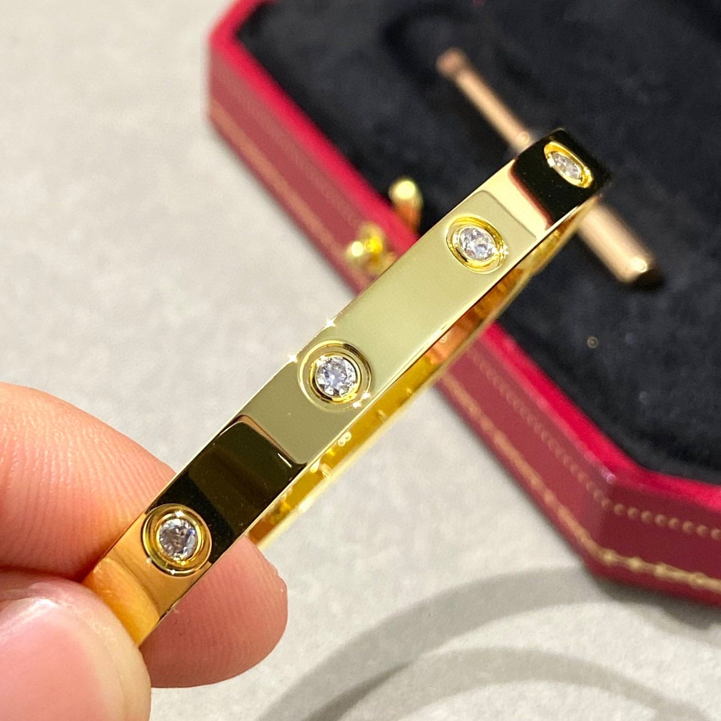 [OAK JURI]LOVE BRACELET 6.1MM 10 DIAMONDS