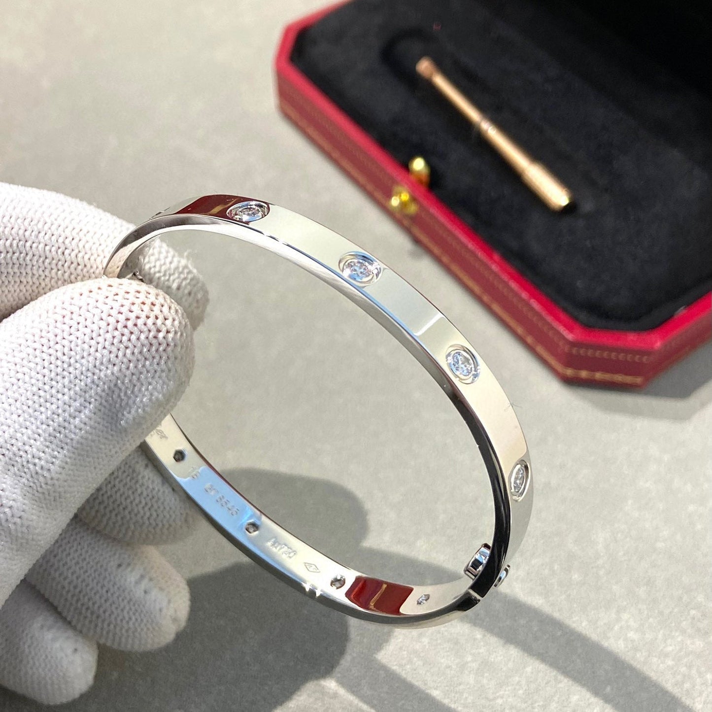 [OAK JURI]LOVE BRACELET 6.1MM 10 DIAMONDS