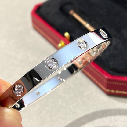 [OAK JURI]LOVE BRACELET 6.1MM 10 DIAMONDS