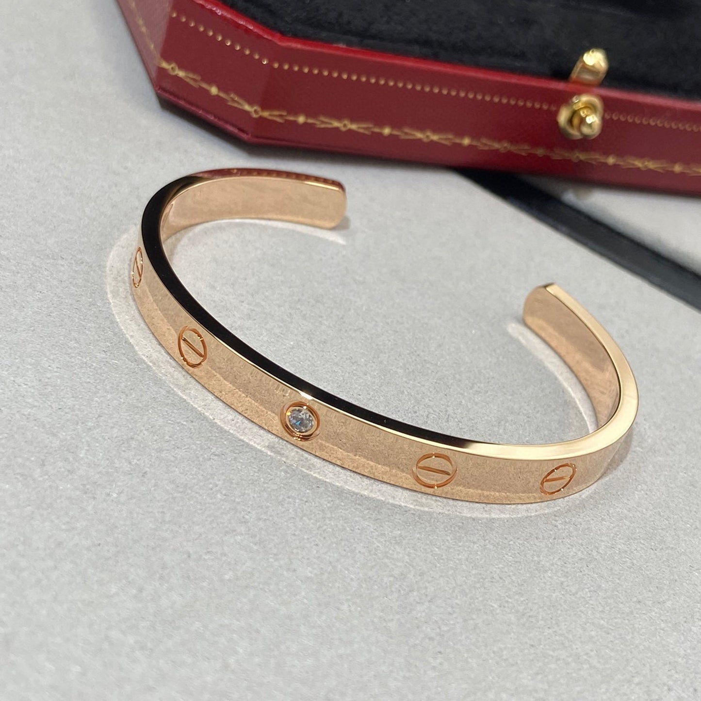 [OAK JURI]LOVE BRACELET 6.1MM 1 DIAMOND OPEN CUFF