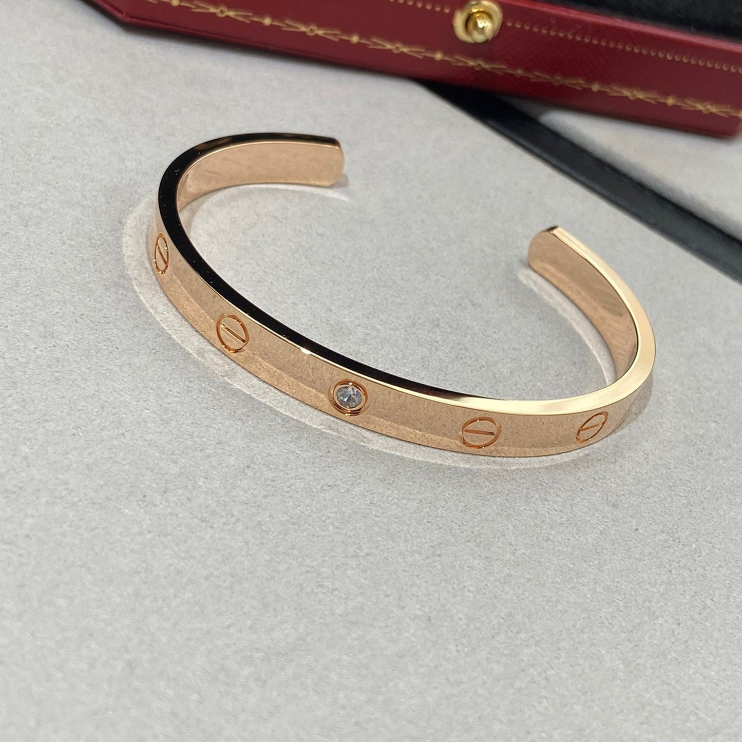 [OAK JURI]LOVE BRACELET 6.1MM 1 DIAMOND OPEN CUFF