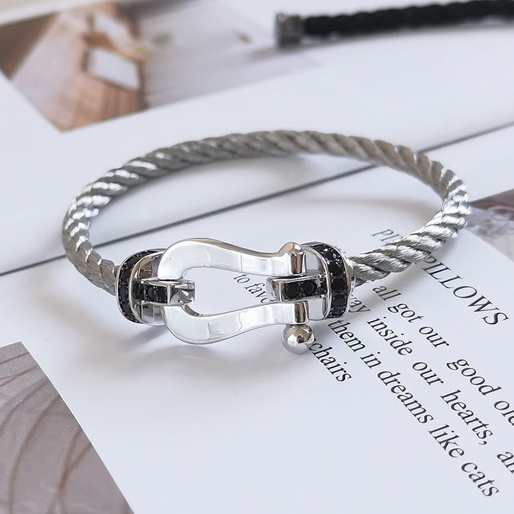 [OAK JURI]FORCE LARGE HORSESHOE BLACK DIAMOND BRACELET SILVER
