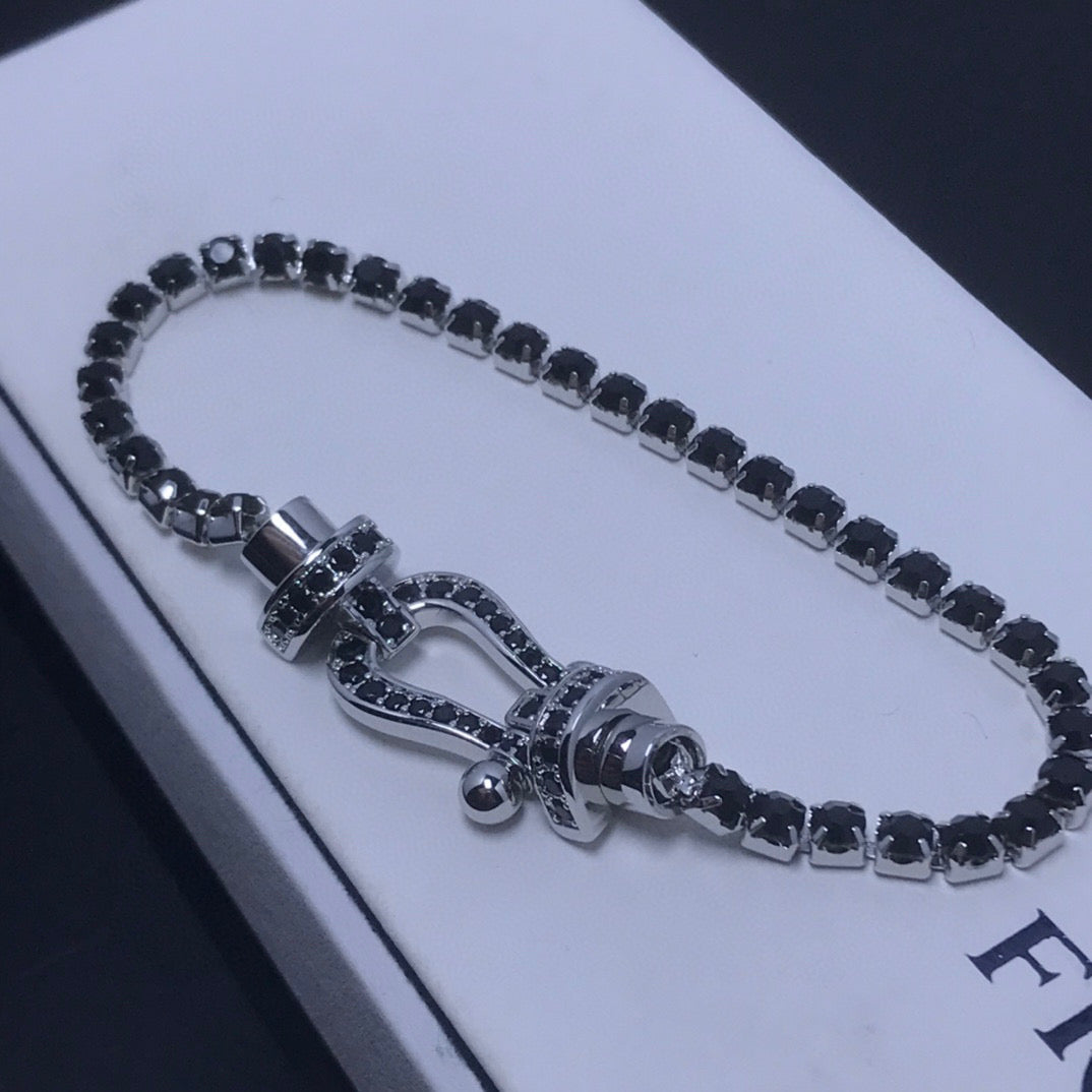 [OAK JURI]FORCE  LARGE HORSESHOE FULL DIAMOND TENNIS BRACELET