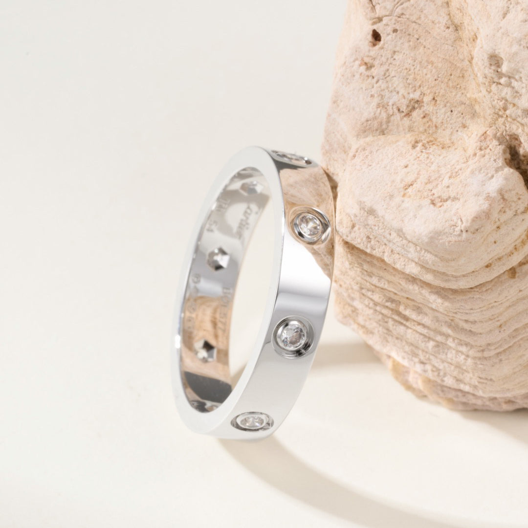 [OAK JURI]LOVE 4MM 8 DIAMOND RING