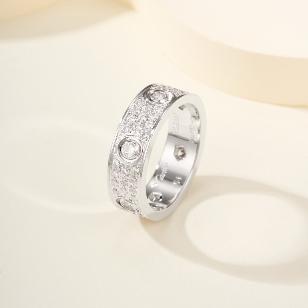 [OAK JURI]LOVE 5.5mm Full-Pave 6-Diamond Ring