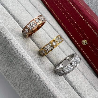 [OAK JURI]LOVE 5.5mm Full-Pave 6-Diamond Ring