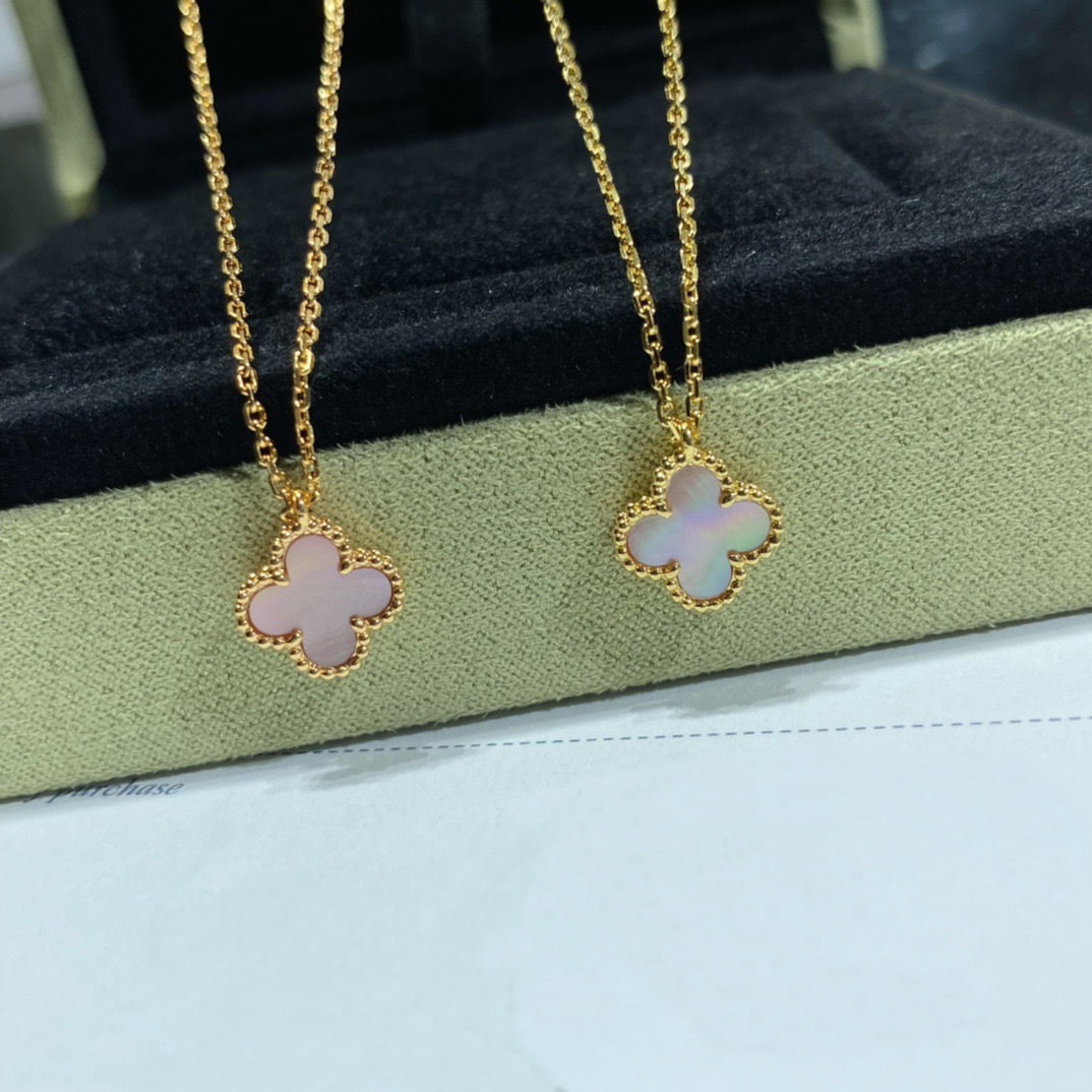 [OAK JURI]CLOVER 9.5MM PINK MOTHER OF PEARL SINGLE FLOWER NECKLACE
