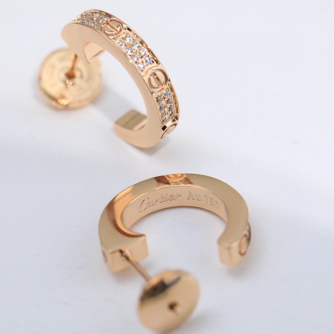[OAK JURI]LOVE 5.5MM DIAMOND PAVED EARRINGS