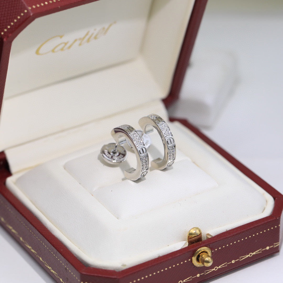 [OAK JURI]LOVE 5.5MM DIAMOND PAVED EARRINGS