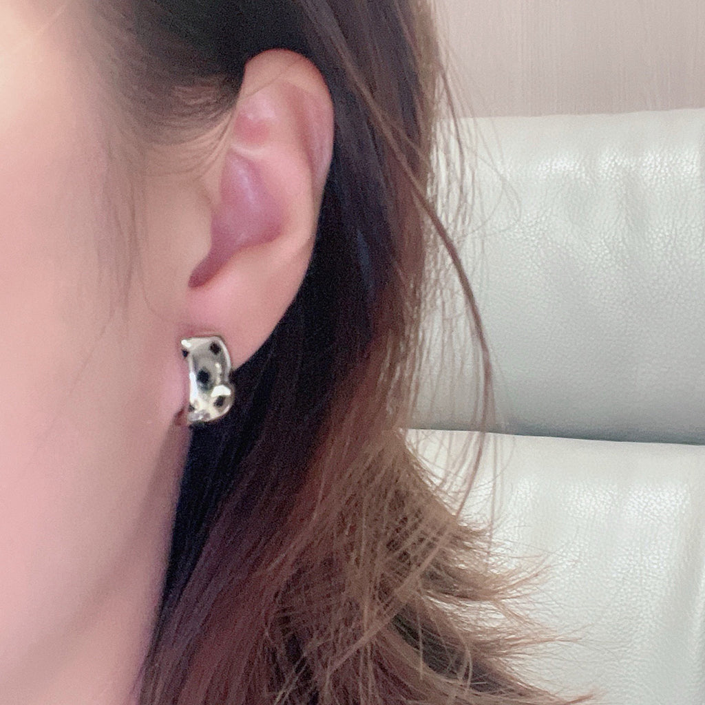 [OAK JURI]PANTHERE MINI  EARRINGS