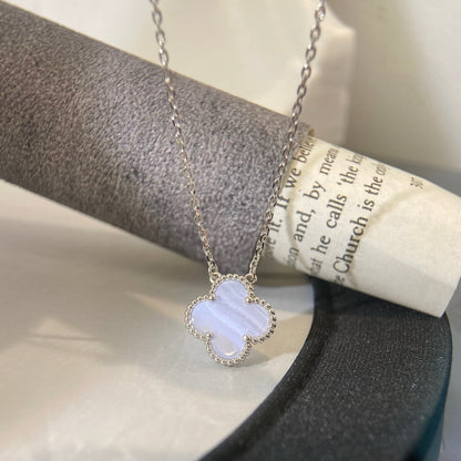[OAK JURI]CLOVER 15MM BLUE CHALCEDONY NECKLACE SILVER