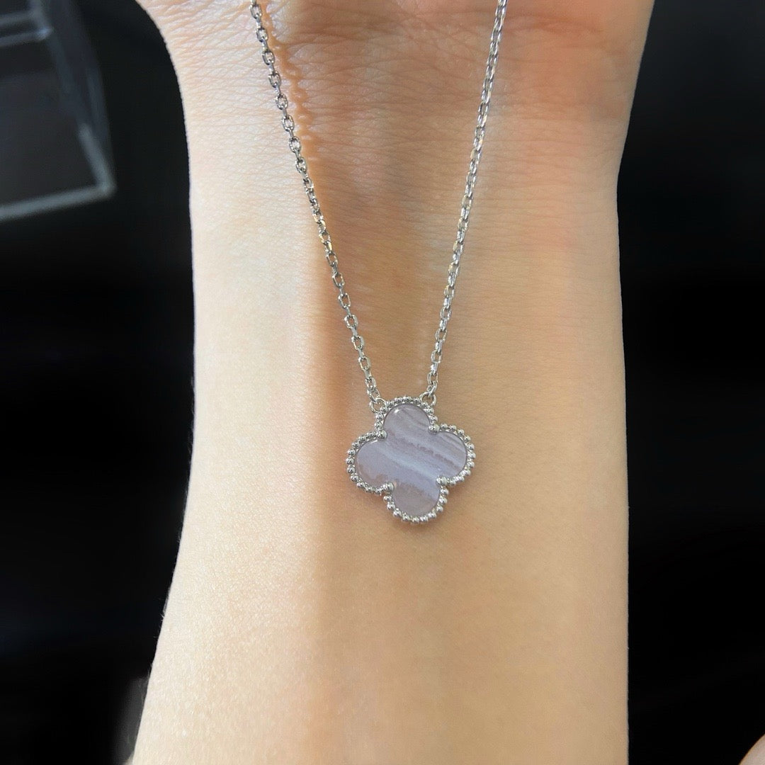 [OAK JURI]CLOVER 15MM BLUE CHALCEDONY NECKLACE SILVER