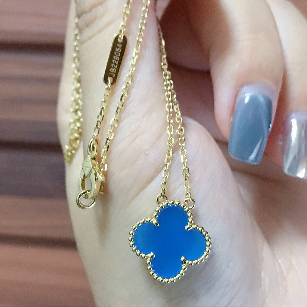 [OAK JURI]CLOVER 15MM BLUE AGATE NECKLACE