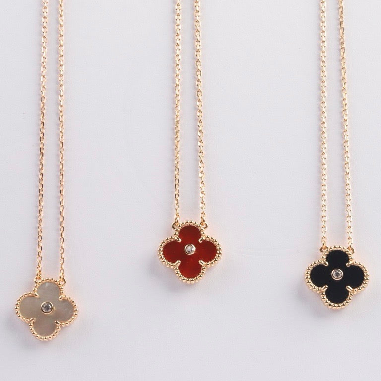 [OAK JURI]CLOVER 15MM DIAMOND CARNELIAN NECKLACE