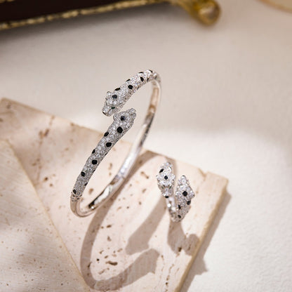 [OAK JURI]PANTHERE DOUBLE HEADED FULL DIAMOND  RING
