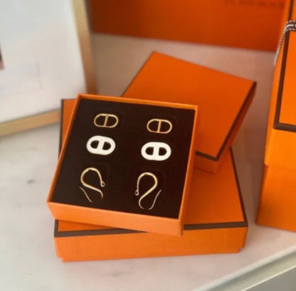 [OAK JURI]HM O'MAILLON GOLD EARRINGS